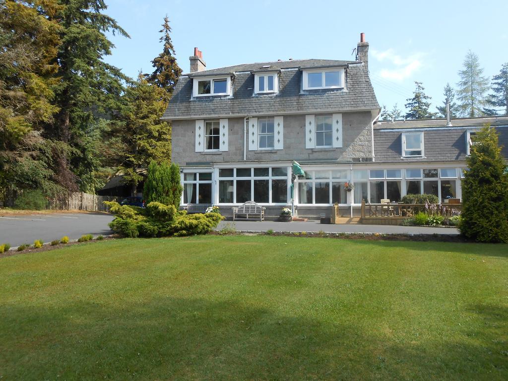 Glen Lui Hotel Балатър Екстериор снимка