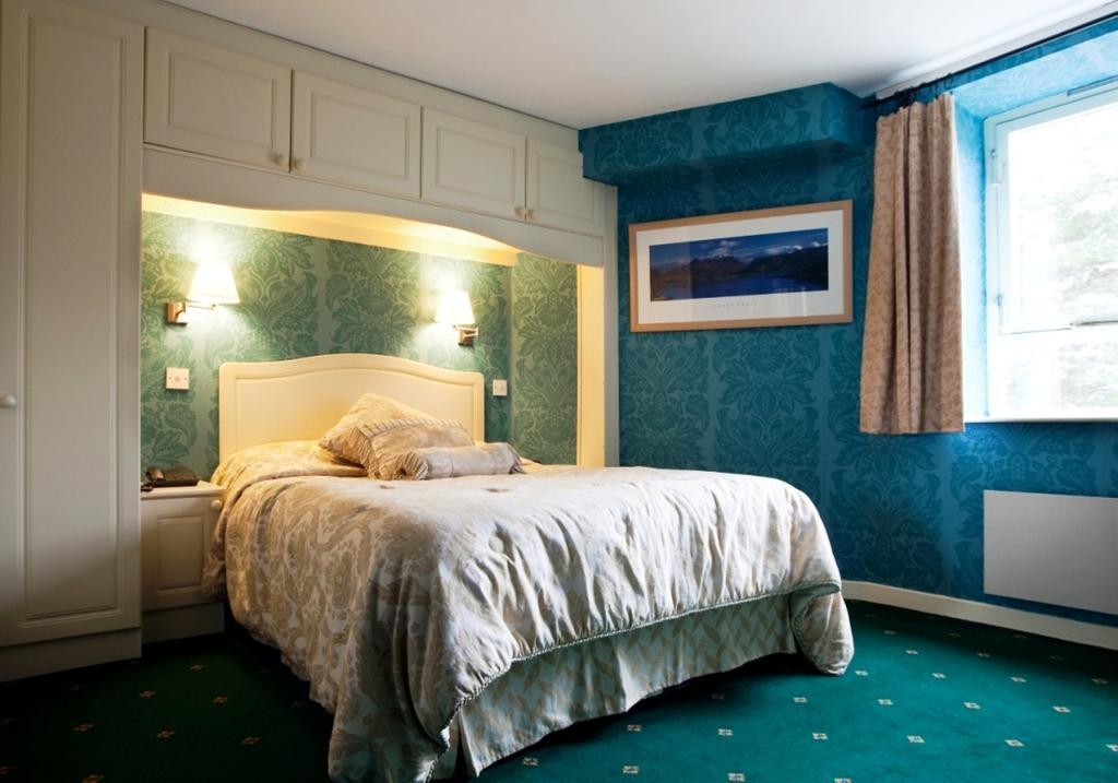 Glen Lui Hotel Балатър Екстериор снимка